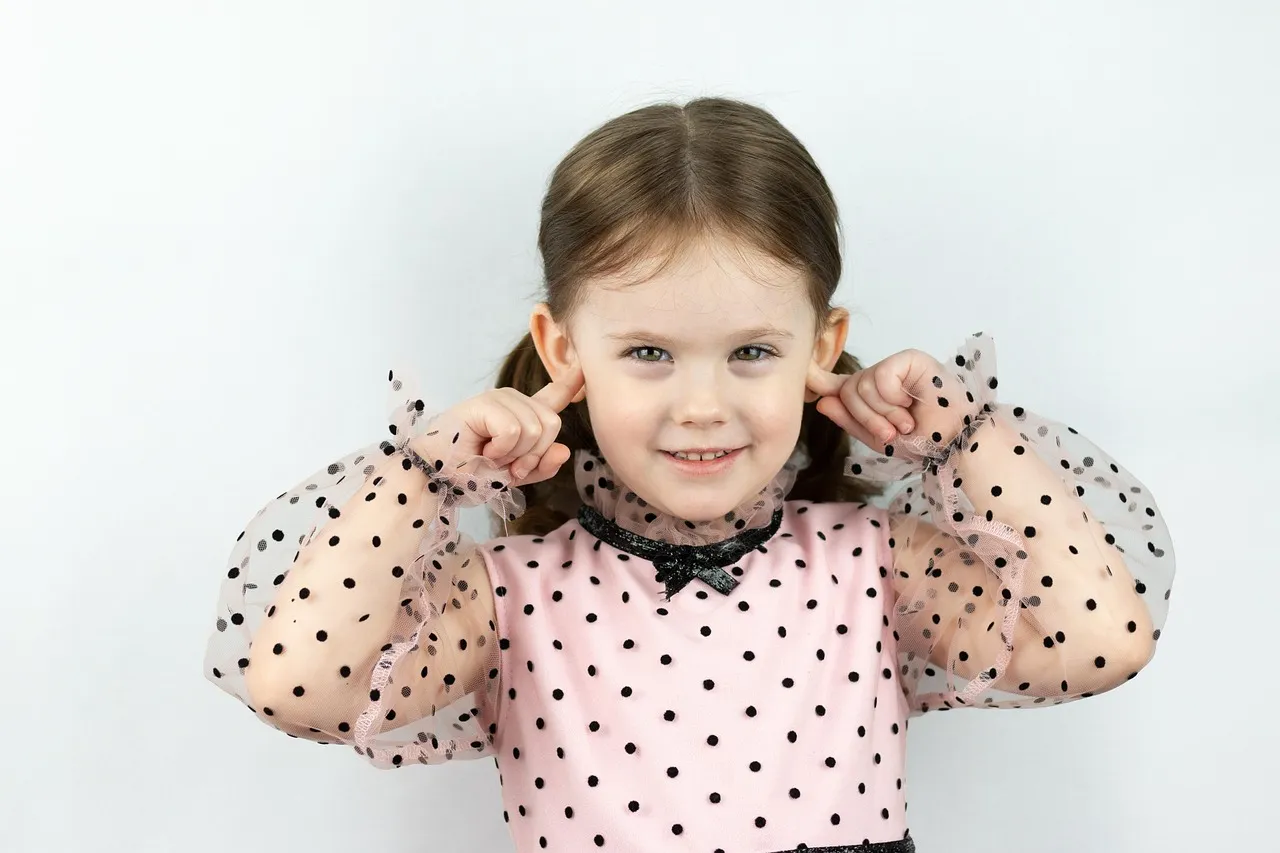 portrait, school, toddler, kid, polka, preschool, baby, surprised, brunette, preschooler, adorable, child, little, cute