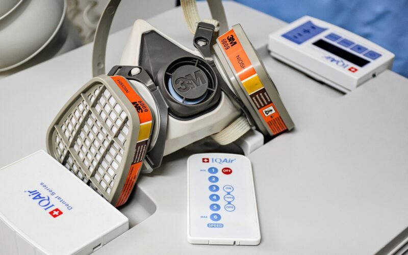 Ranking najlepszych oczyszczaczy powietrza 2026: testy skuteczności, kluczowe parametry i wpływ na zdrowie rodziny