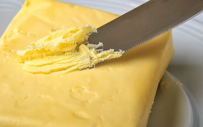 butter, knife, ingredient, jedzenie, product, fat, eating, płyta, zbliżenie, cholesterol, kitchen, utensil, margarine, pruduct, spread, produce, preparation, organiczny, zdrowy, nature, portion, cooking, creamy, świeży, dairy, butter, butter, butter, butter, butter, dairy